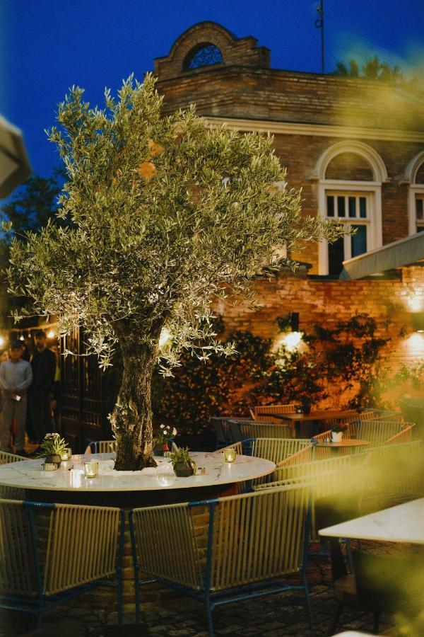 The Blue Fox Hotel Tiflis Exterior foto